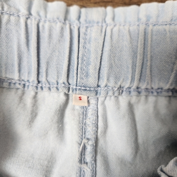 VINTAGE LEVI'S ELASTIC WAIST PULL UP LIGHTWEIGHT BLEACH SPOTS BIG E JEANS SIZE S - Picture 4 of 8